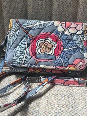 Vera Bradley Quilted Floral Crossbody Wallet - Gray Multi